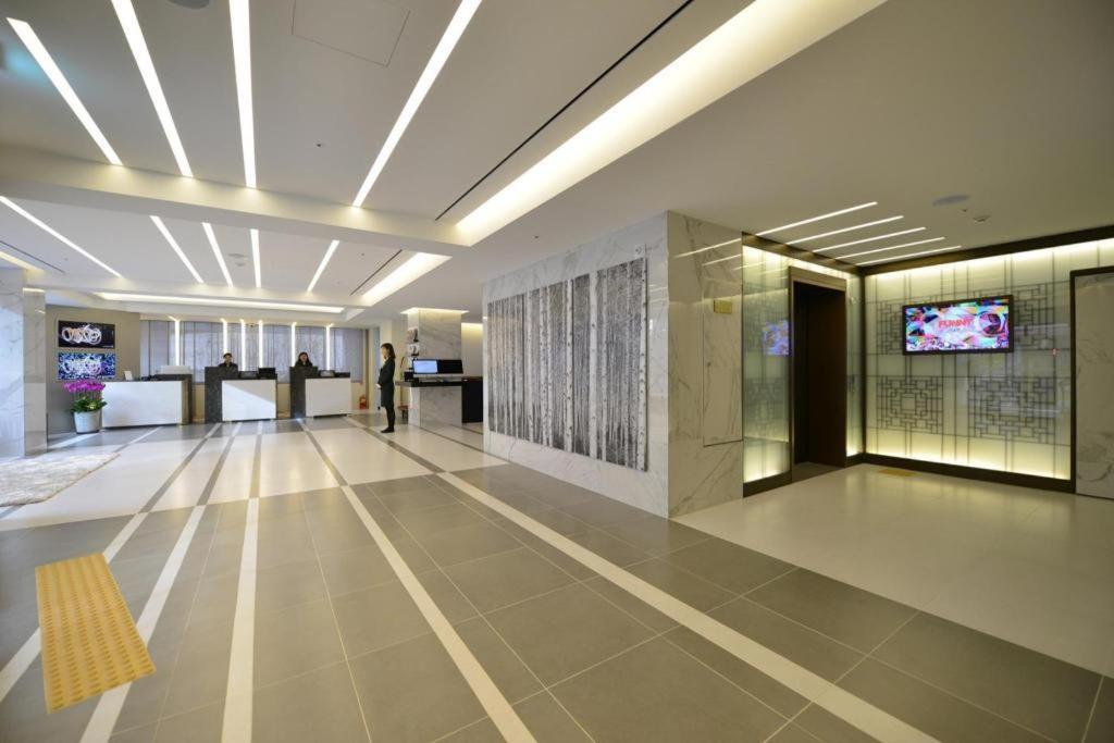 เอเฟิสต์ โฮเทล มย็องดง Hotel โซล ภายนอก รูปภาพ